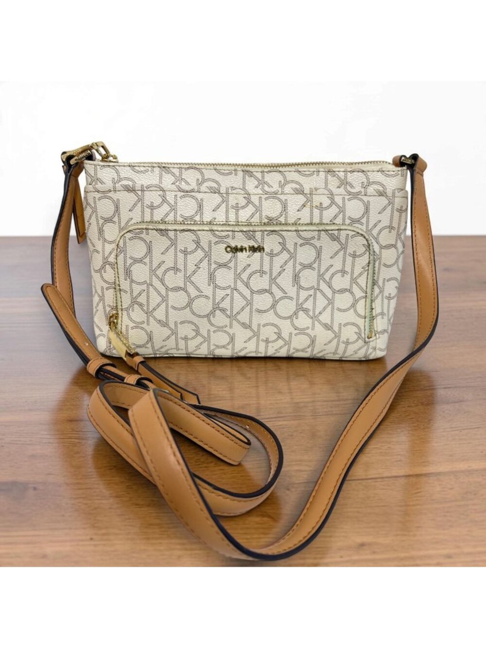Calvin Klein Signature Crossbody Bag Beige/Tan Faux Leather Adjustable Strap
